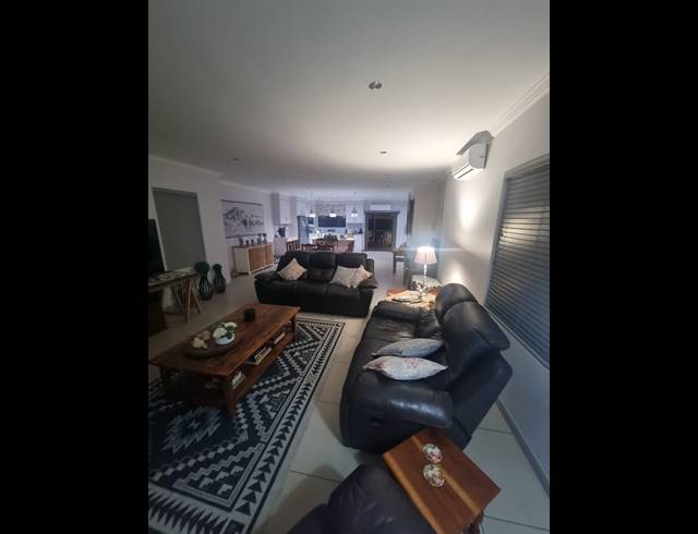 3 BEDROOM HOUSE SOLD IN MEER EN SEE